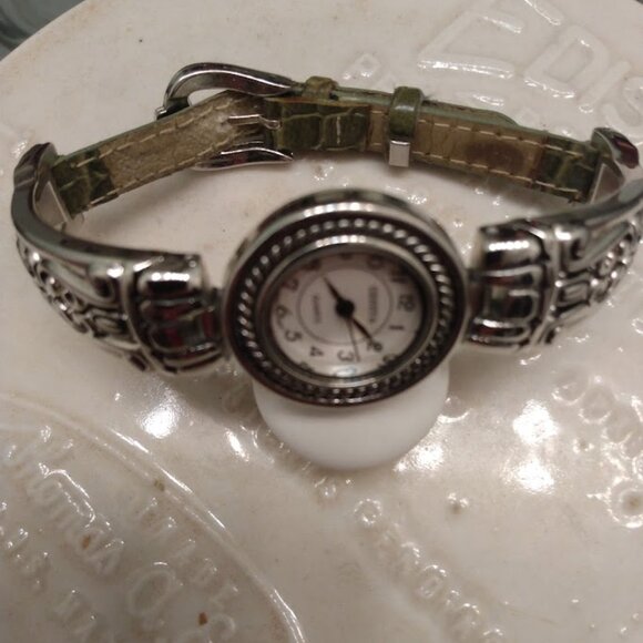 Vintage Victorian Style Geneva Wrist Watch - Picture 3 of 4